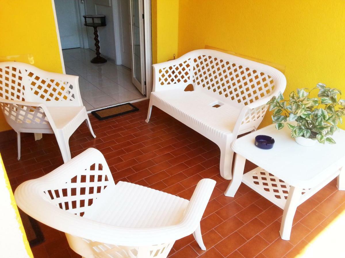 B&B Night & Day Cosenza Bagian luar foto