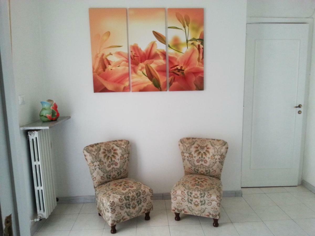 B&B Night & Day Cosenza Bagian luar foto
