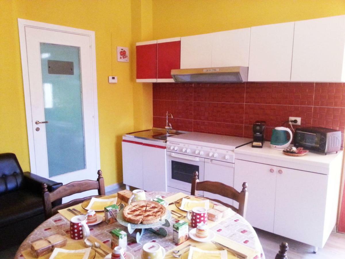 B&B Night & Day Cosenza Bagian luar foto