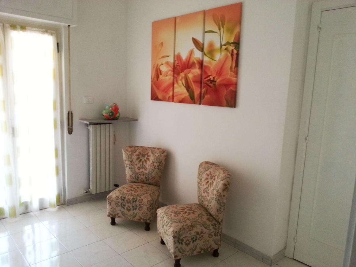 B&B Night & Day Cosenza Bagian luar foto