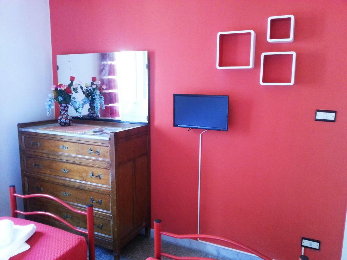 B&B Night & Day Cosenza Bagian luar foto